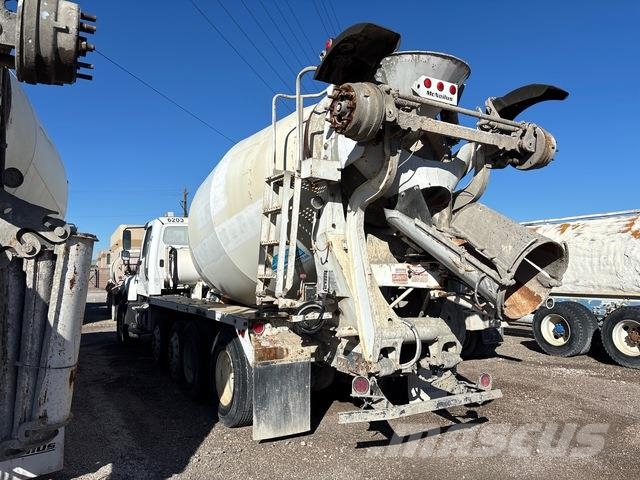 Freightliner 114SD شاحنات أخرى