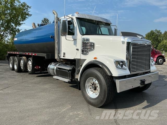 Freightliner 122SD Комбі/Вакуумні вантажівки