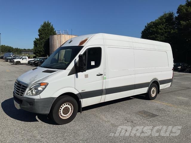 Freightliner 2500 Sprinter Панельні фургони