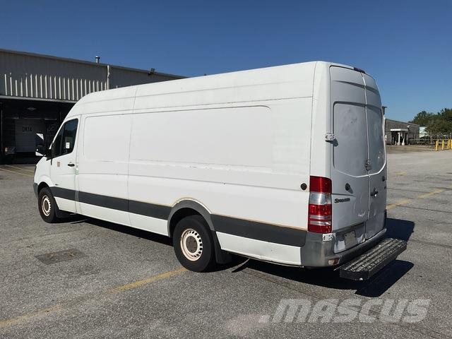 Freightliner 2500 Sprinter Панельні фургони
