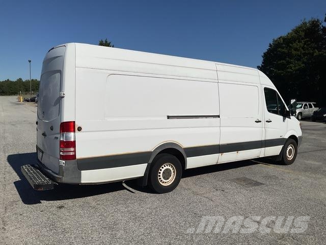Freightliner 2500 Sprinter Панельні фургони