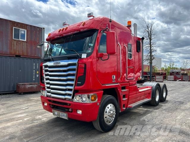 Freightliner ARGOSY Cabins and interior
