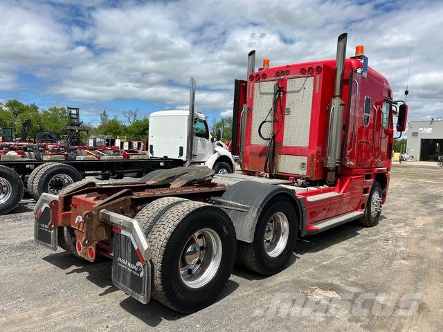 Freightliner ARGOSY Cabins and interior
