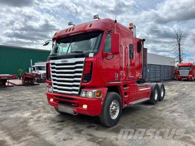 Freightliner ARGOSY Cabins and interior