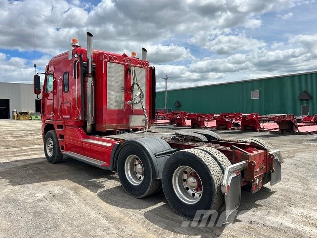 Freightliner ARGOSY Cabins and interior