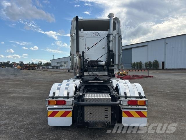Freightliner Argosy Vlačilci
