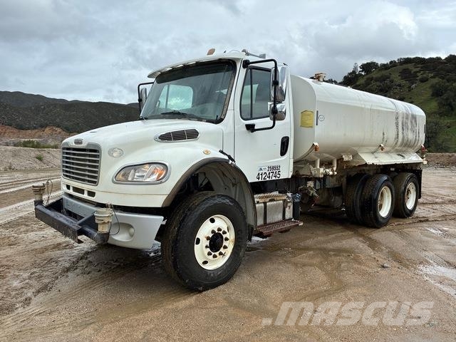 Freightliner Business Class M2 Ūdens mašīnas