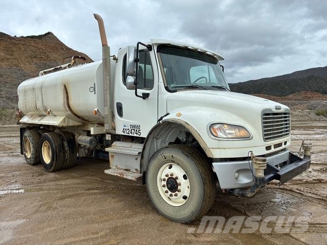 Freightliner Business Class M2 Ūdens mašīnas