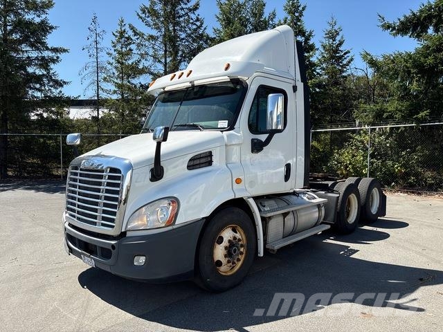 Freightliner Cascadia Sadulveokid