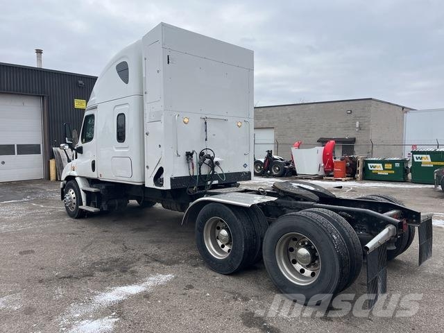 Freightliner Cascadia 113 Tracteur routier