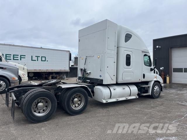Freightliner Cascadia 113 Tracteur routier