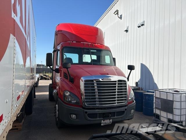 Freightliner Cascadia 113 Tracteur routier