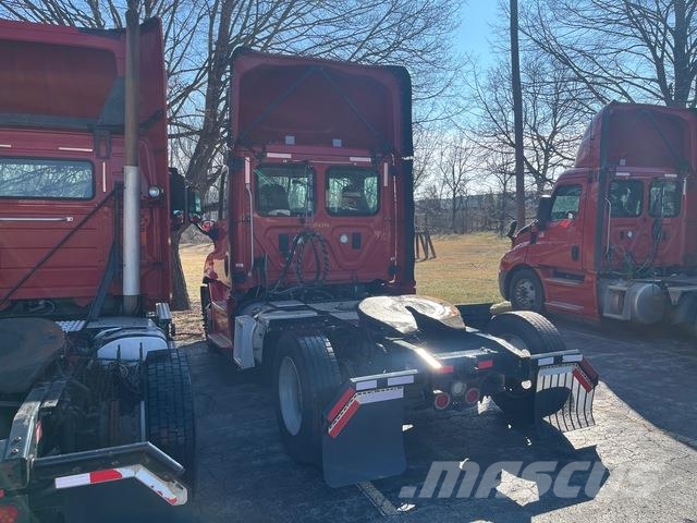 Freightliner Cascadia 113 Tracteur routier