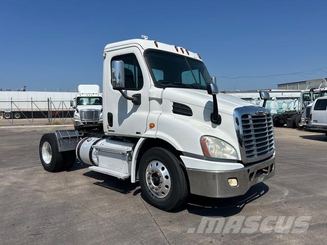 Freightliner Cascadia 113 Camiones tractor