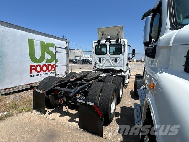 Freightliner Cascadia 113 Vlačilci