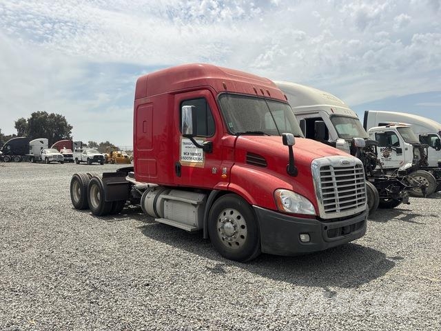Freightliner Cascadia 113 Tracteur routier