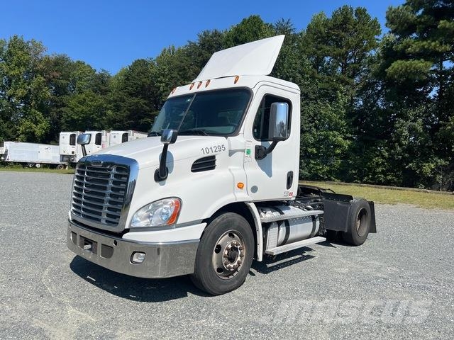 Freightliner Cascadia 113 Vlačilci