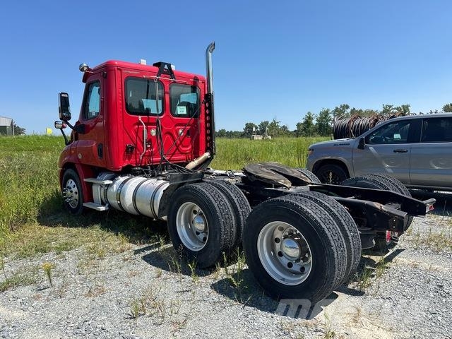 Freightliner Cascadia 113 Tracteur routier