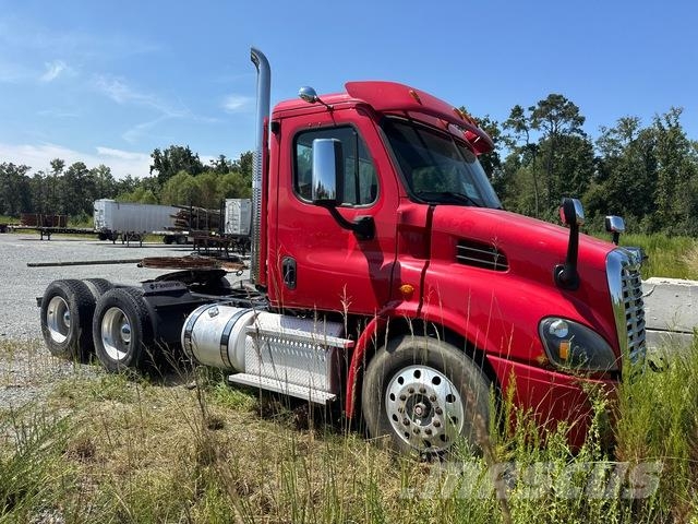 Freightliner Cascadia 113 Tracteur routier
