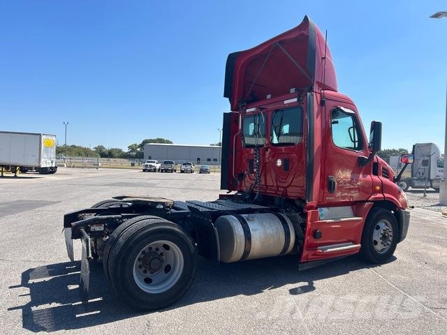 Freightliner Cascadia 113 Ciągniki siodłowe