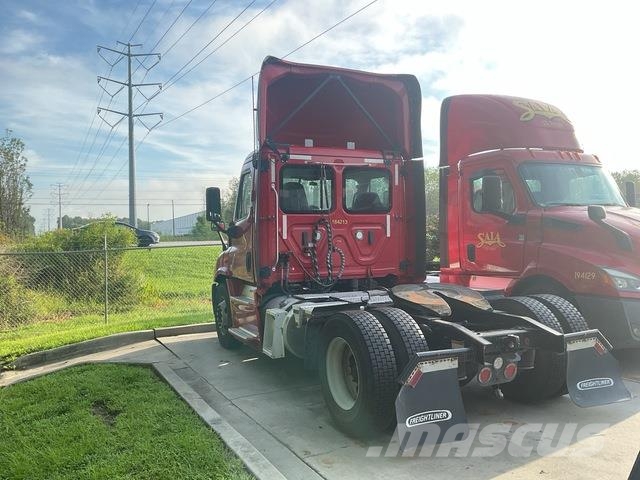 Freightliner Cascadia 113 Prime Movers