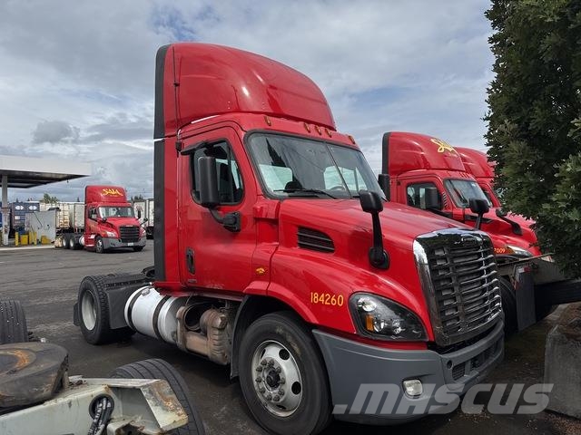 Freightliner Cascadia 113 Prime Movers