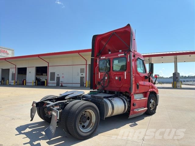 Freightliner Cascadia 113 Prime Movers