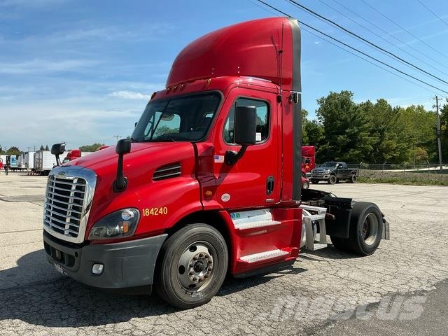 Freightliner Cascadia 113 Prime Movers