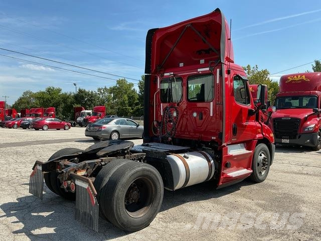 Freightliner Cascadia 113 Prime Movers