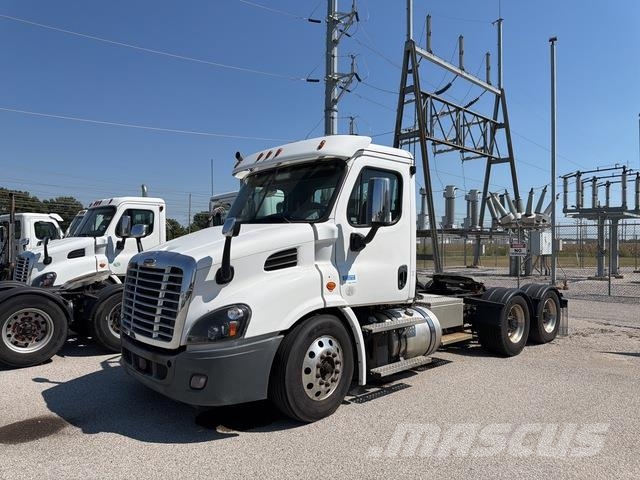Freightliner Cascadia 113 Влекачи