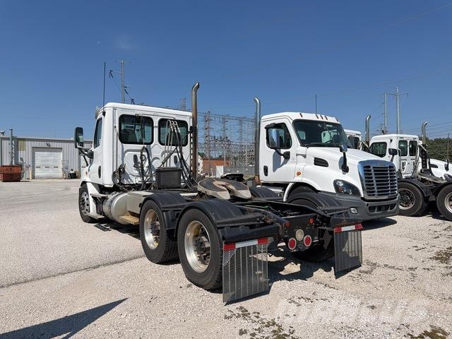 Freightliner Cascadia 113 Влекачи