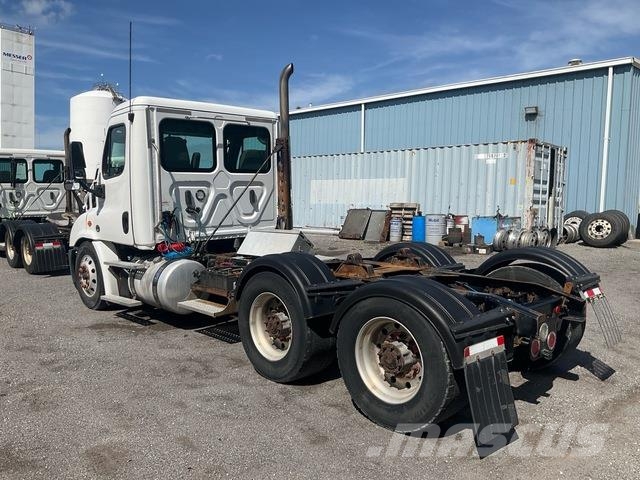 Freightliner Cascadia 113 Prime Movers