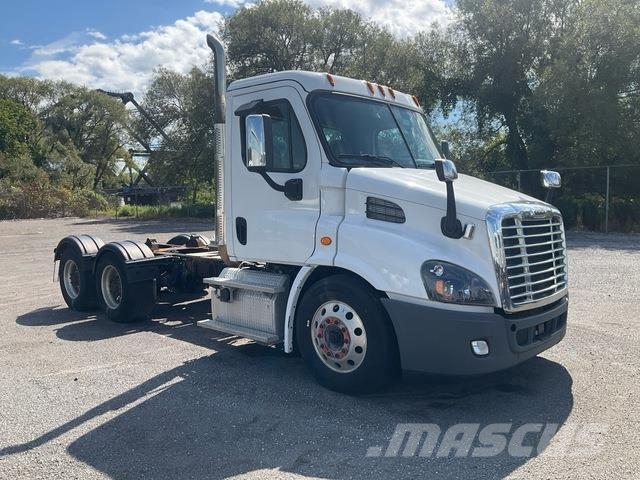 Freightliner Cascadia 113 Prime Movers
