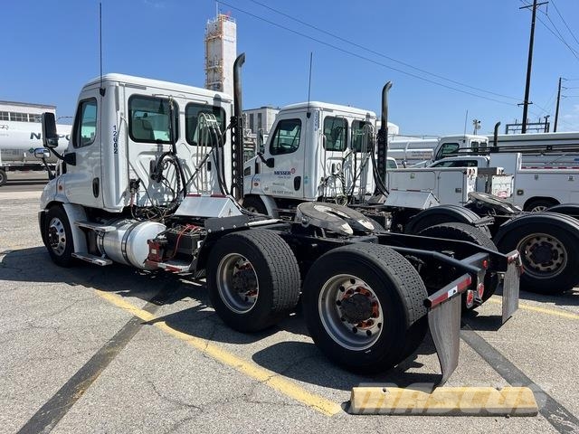 Freightliner Cascadia 113 Prime Movers