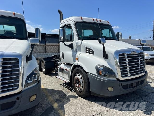 Freightliner Cascadia 113 Prime Movers