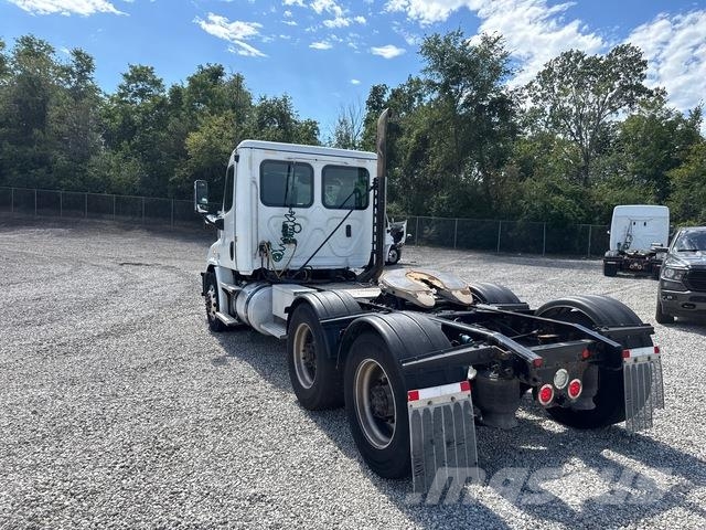 Freightliner Cascadia 113 Prime Movers