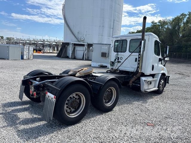 Freightliner Cascadia 113 Prime Movers