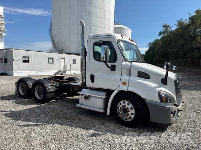 Freightliner Cascadia 113 Prime Movers