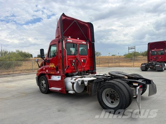Freightliner Cascadia 113 Ciągniki siodłowe