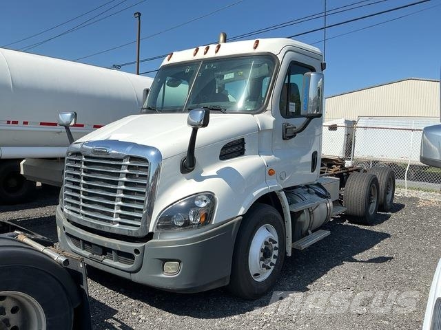 Freightliner Cascadia 113 Prime Movers