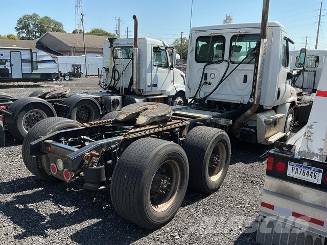 Freightliner Cascadia 113 Tracteur routier