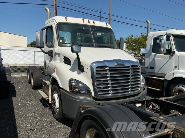 Freightliner Cascadia 113 Tracteur routier