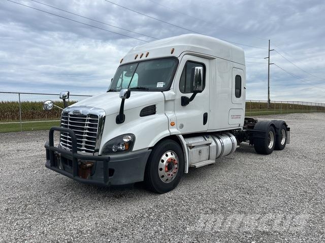 Freightliner Cascadia 113 Vilcēji