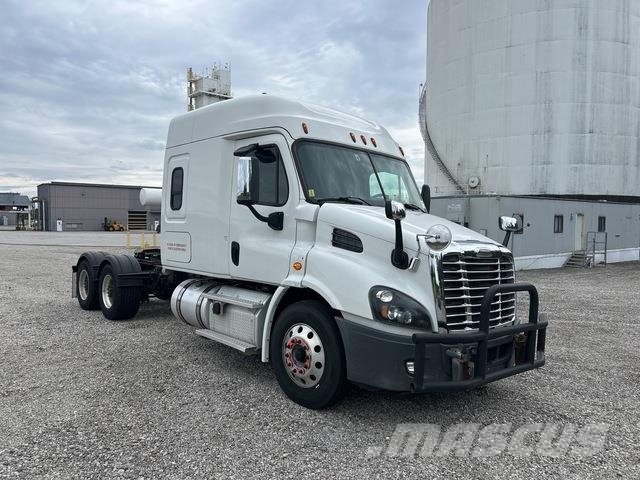 Freightliner Cascadia 113 Vilcēji
