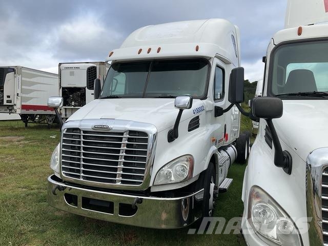 Freightliner Cascadia 113 Vilcēji