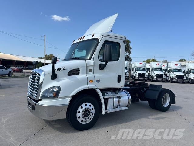 Freightliner Cascadia 113 Vilcēji