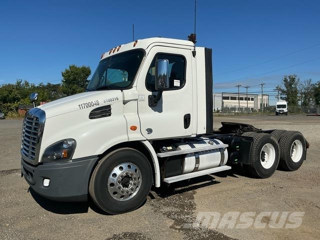 Freightliner Cascadia 113 Vilcēji