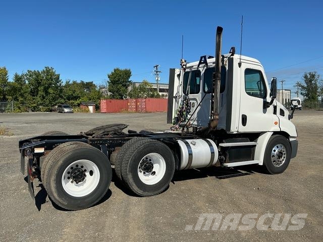 Freightliner Cascadia 113 Τράκτορες