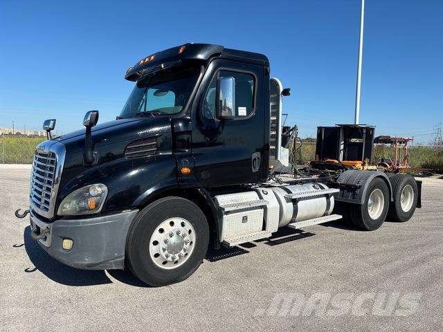 Freightliner Cascadia 113 Vlačilci