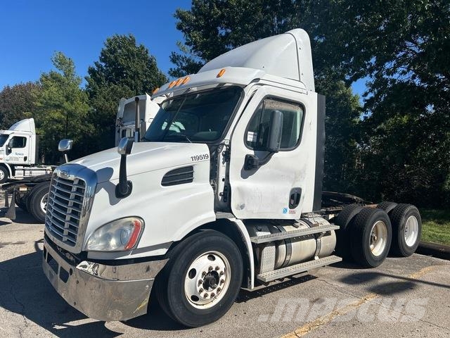 Freightliner Cascadia 113 Sattelzugmaschinen